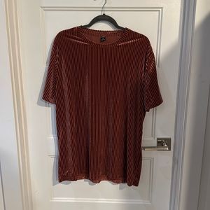 Men’s Tee - Shein - Red/Maroon Velvet-like. Size XL